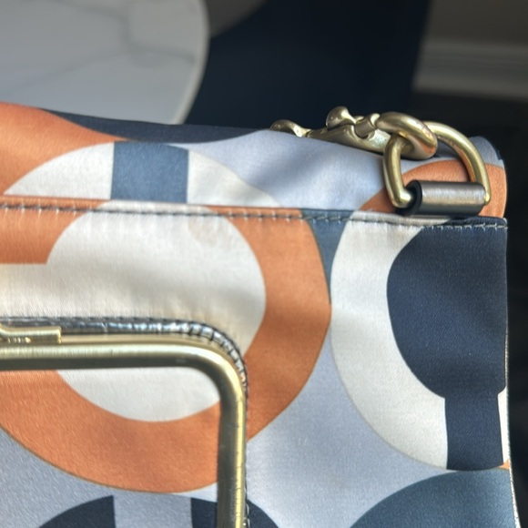 OP ART Coach purse- authentic - Picture 12 of 17